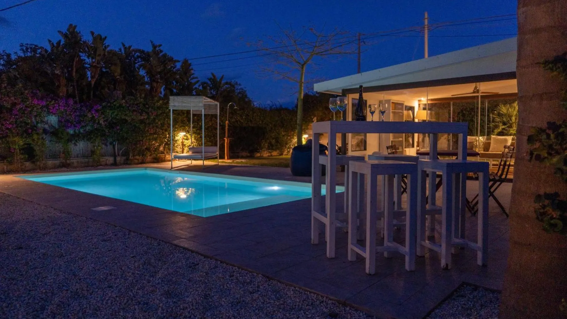 Isola Country House - Villa By The Beach 普利米里欧